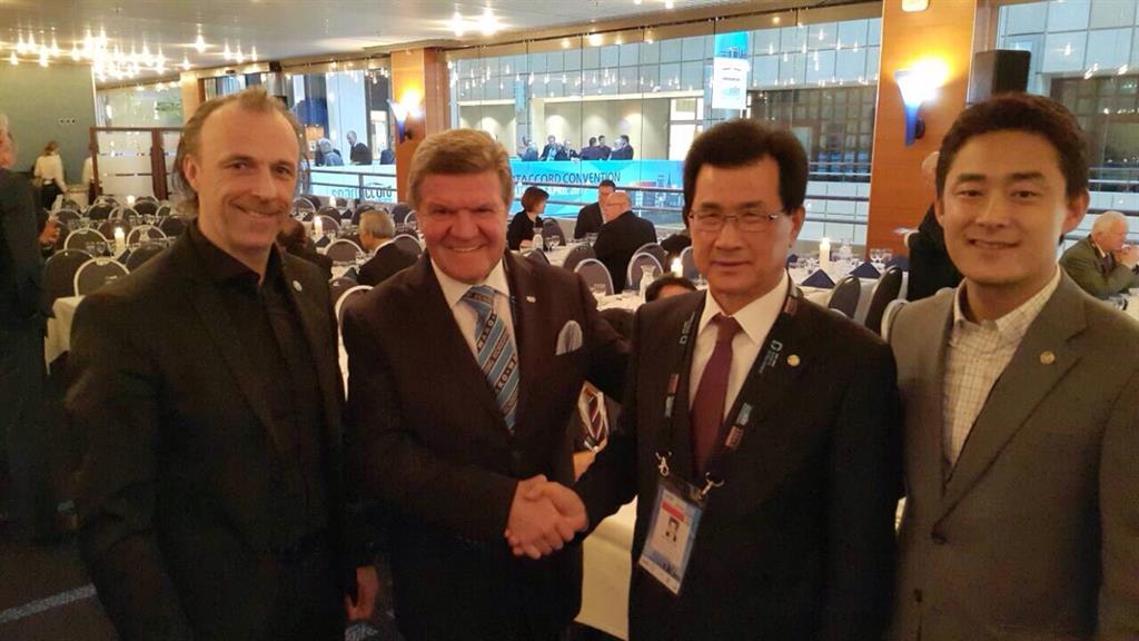 Photo 4 si-jong lee, governor province republic of korea world martial arts committee president and korea martial arts federation president